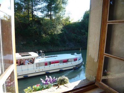 la vue sur le canal du midi